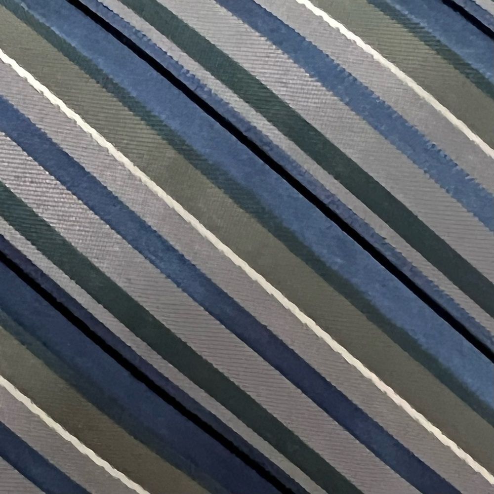 DKNY‎ 100% Silk Designer Tie Gray Striped Business Casual Retro Necktie US-Made - Picture 7 of 10